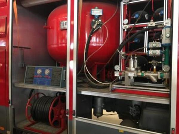 ����10���ɷ�ˮ��(li��n)������܇(ch��)